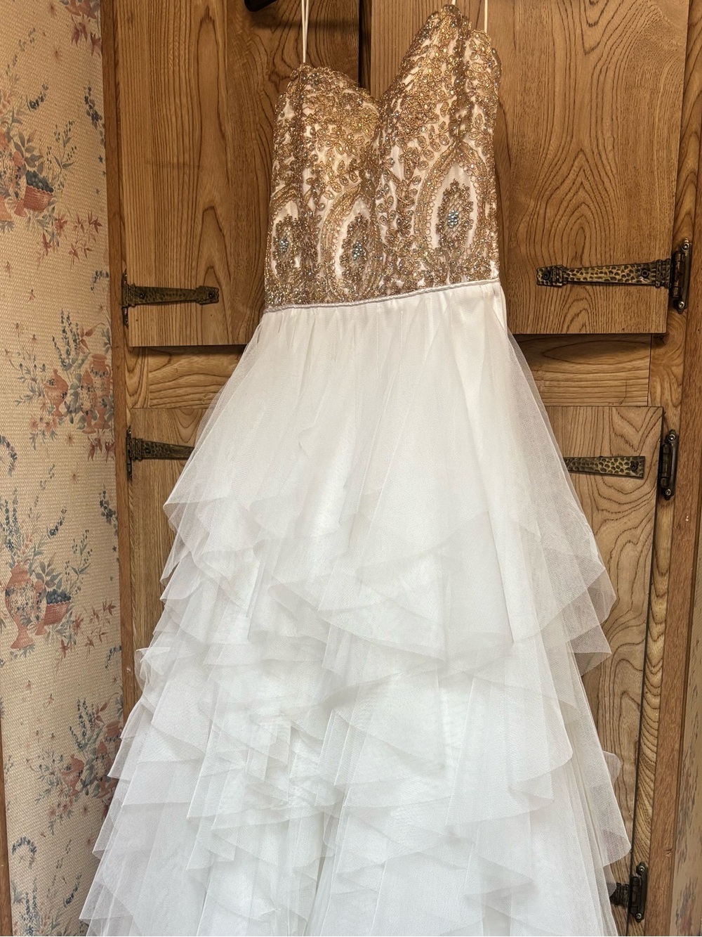 Say yes to the prom dress white gold size 3 cascading tulle embellished